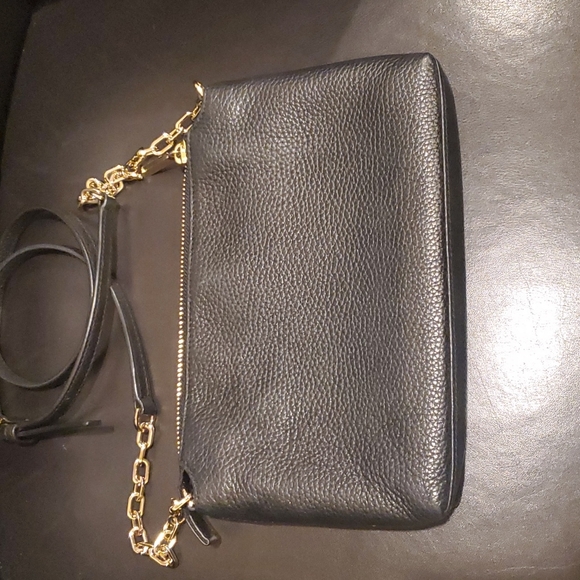 SOLD!!! TORY BURCH Bombe Chain Crossbody - Picture 2 of 9